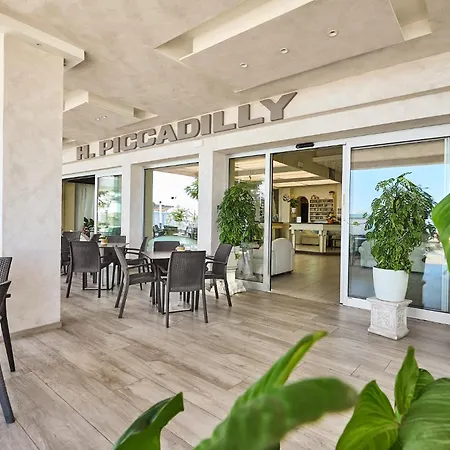 Ξενοδοχείο Piccadilly 3*