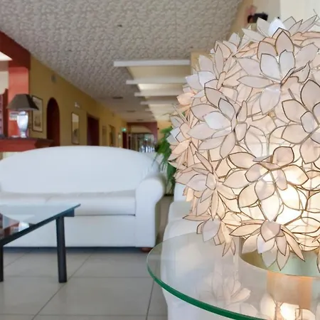 Piccadilly Ξενοδοχείο