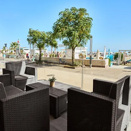 Piccadilly Hotell 3*