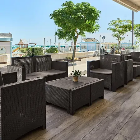 Piccadilly Hotell 3*