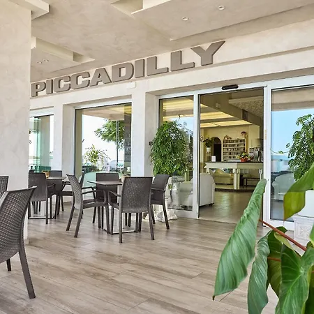 Piccadilly 3* Μπελάρια-Ιτζέα Μαρίνα